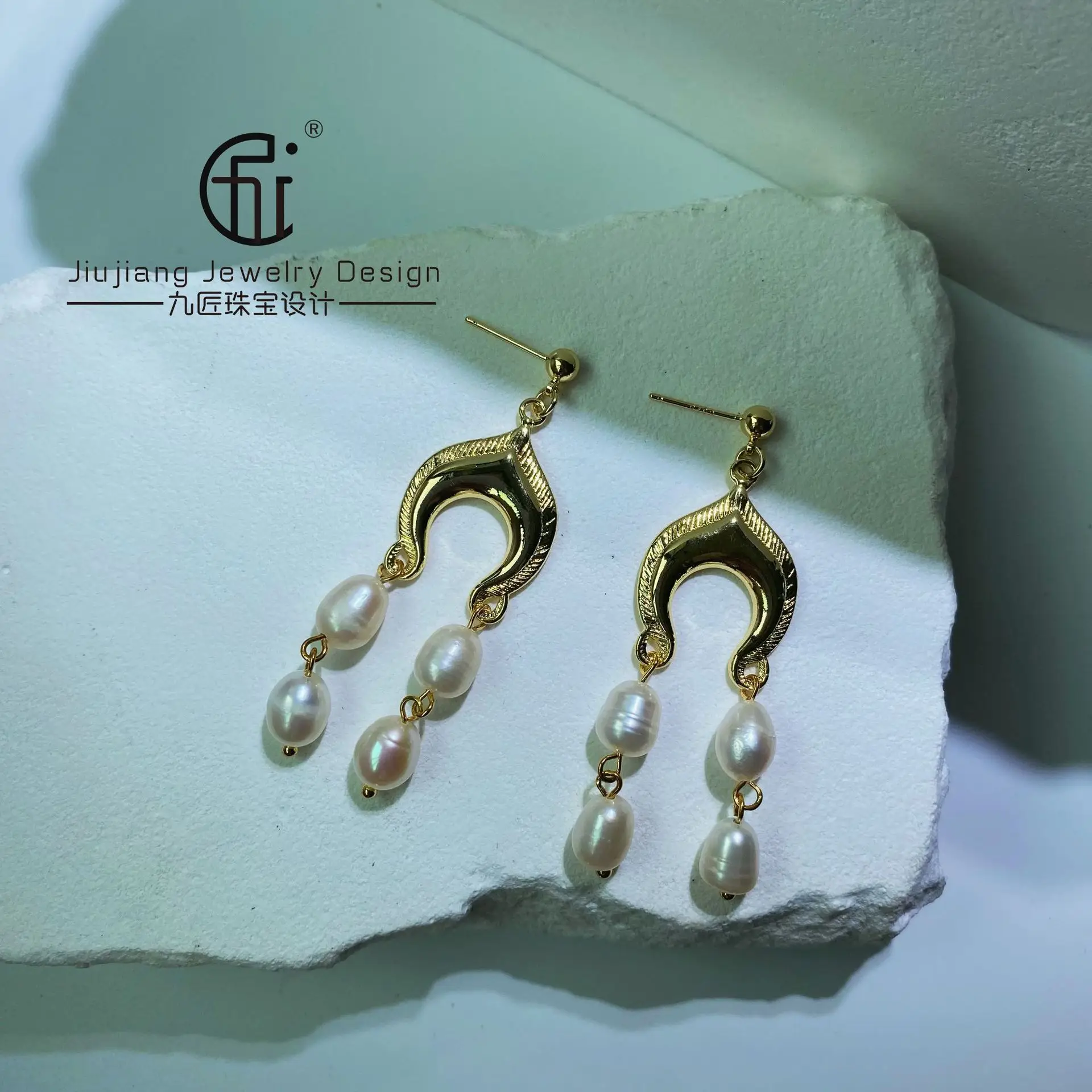 Vintage Pearl Earrings Gold Plated Natural Pearl - Image 2