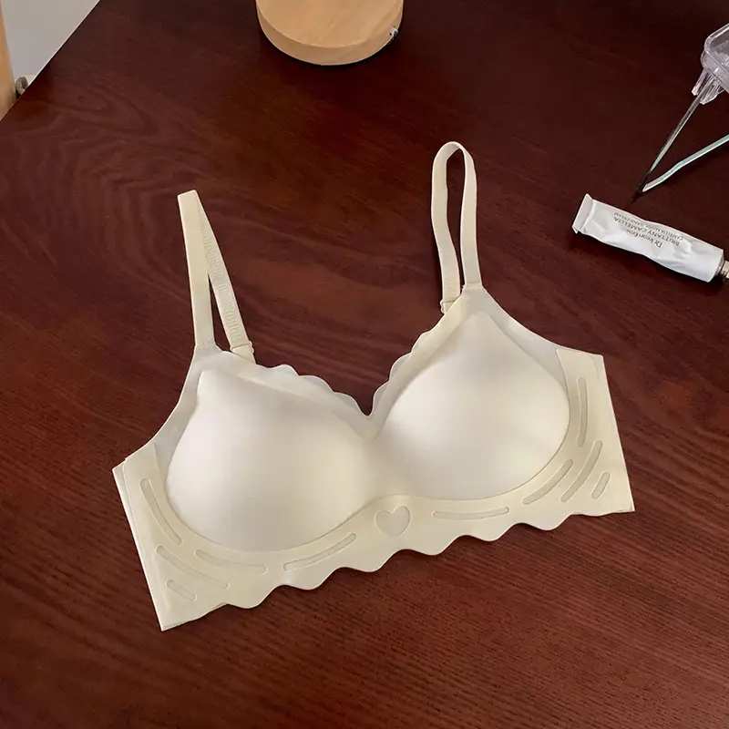 Seamless Intimates for Women, Soft Support, Thin, Small Breast Push-Up, Anti-Sagging, No Rims, Comfortable Bra, Soft