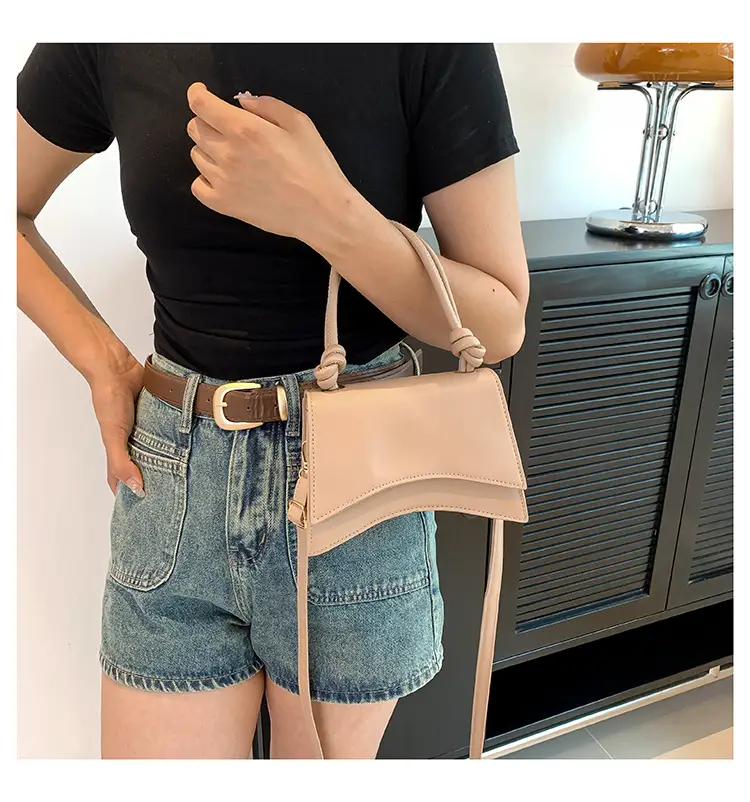 Pink Leather Shoulder Bag for Women 2025 — feature 13