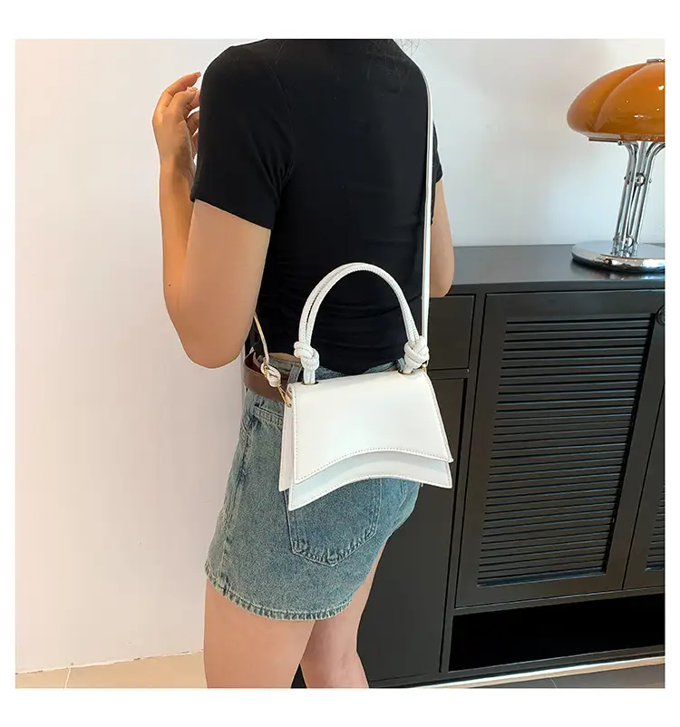 Pink Leather Shoulder Bag for Women 2025 — feature 15