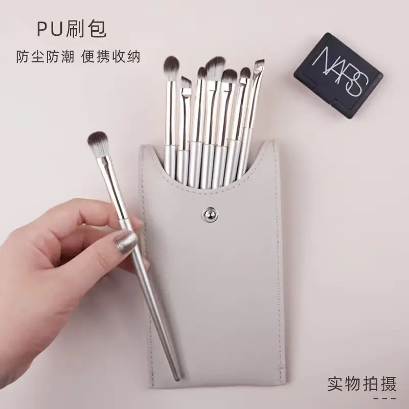 13-Piece Gilt Makeup Brush Set Eye Shadow Brush Full Set - Image 17