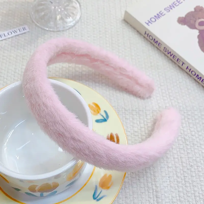 Furry Plush Headband for Women Winter Warm Hairpin - Image 3