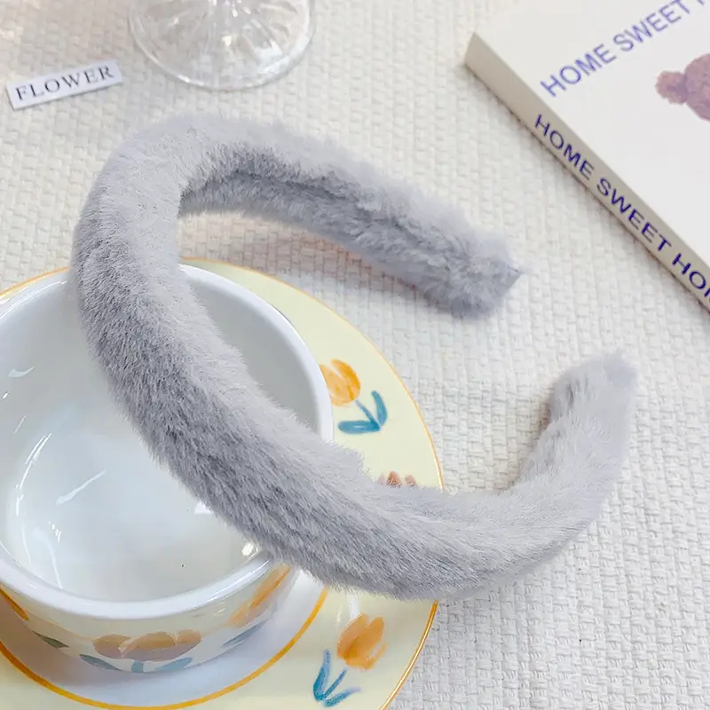 Furry Plush Headband for Women Winter Warm Hairpin - Image 7