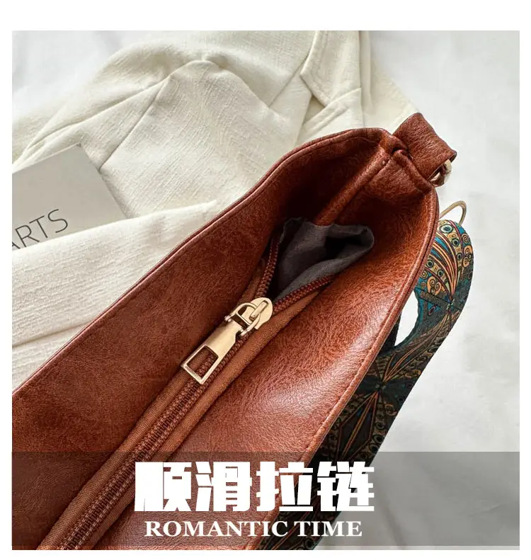 Black Leather Shoulder Bag with Wide Strap for Women 2023 — feature 5