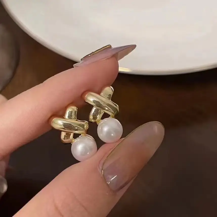 Dan Tao Cross Pearl Earrings Gold Plated 925 Silver