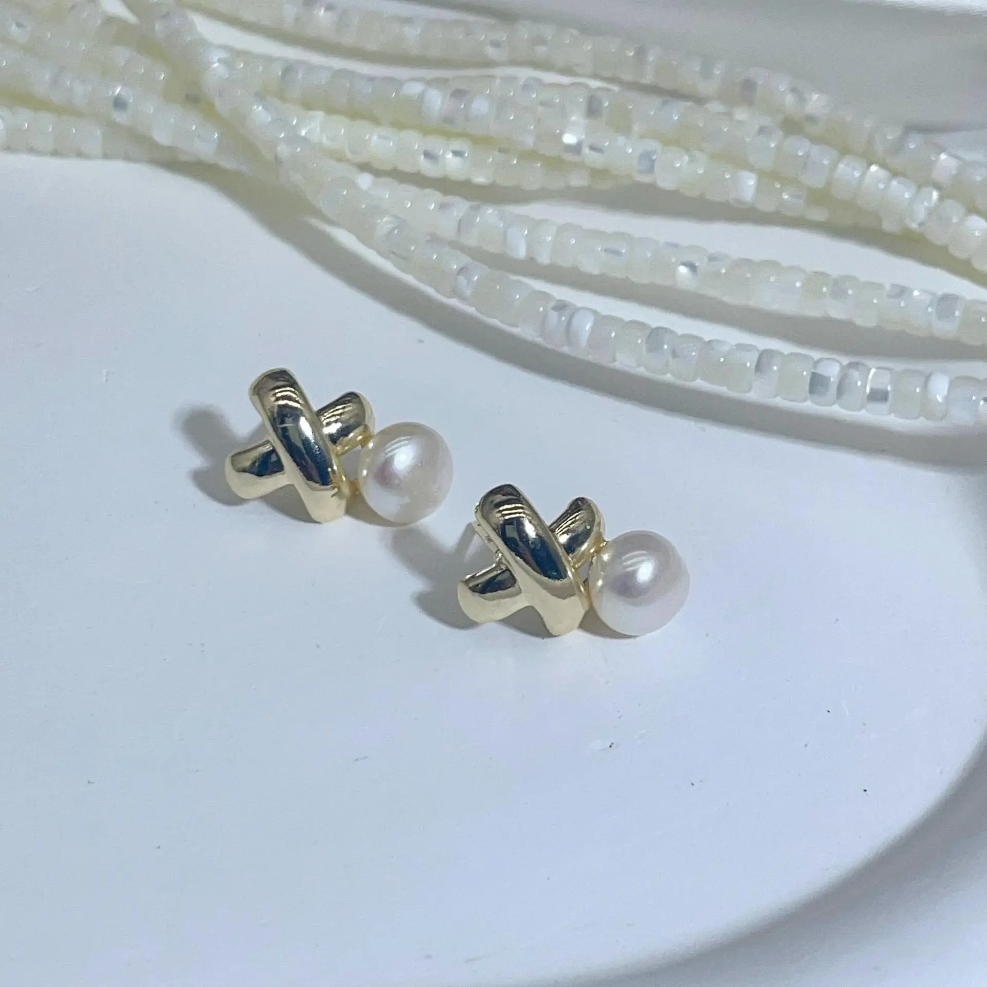 Dan Tao Cross Pearl Earrings Gold Plated 925 Silver — feature 16