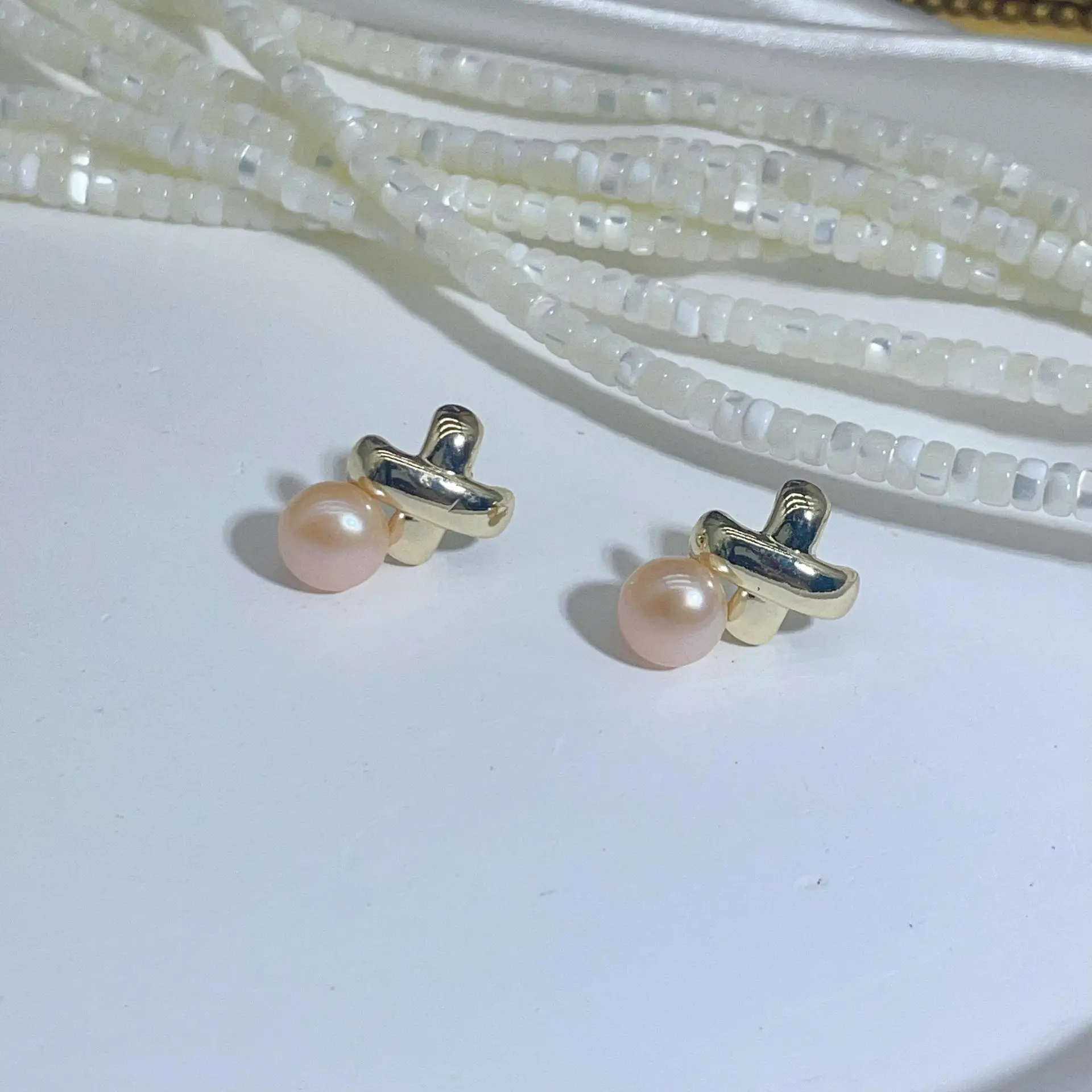 Dan Tao Cross Pearl Earrings Gold Plated 925 Silver — feature 17