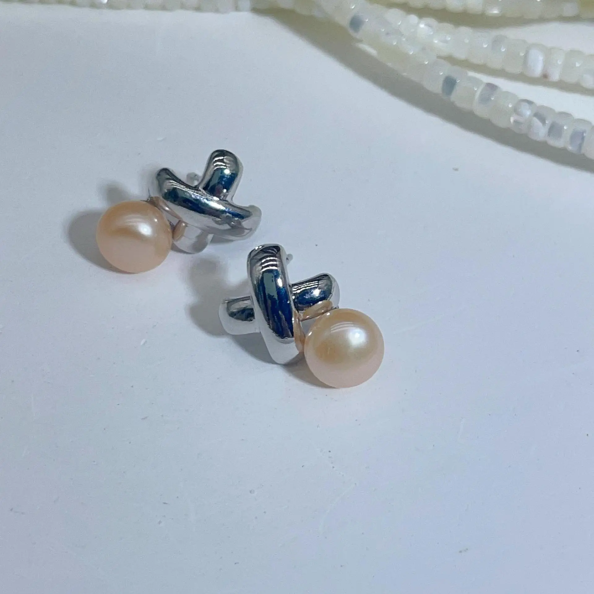 Dan Tao Cross Pearl Earrings Gold Plated 925 Silver — feature 8