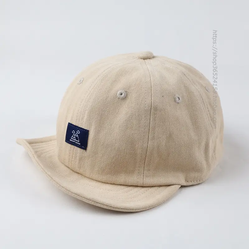 Men's Japanese Style Sun-Proof Peaked Cap with Blue Logo — feature 7