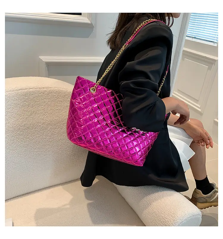 Green Velvet Rhombus Embroidery Shoulder Tote Bag — feature 20