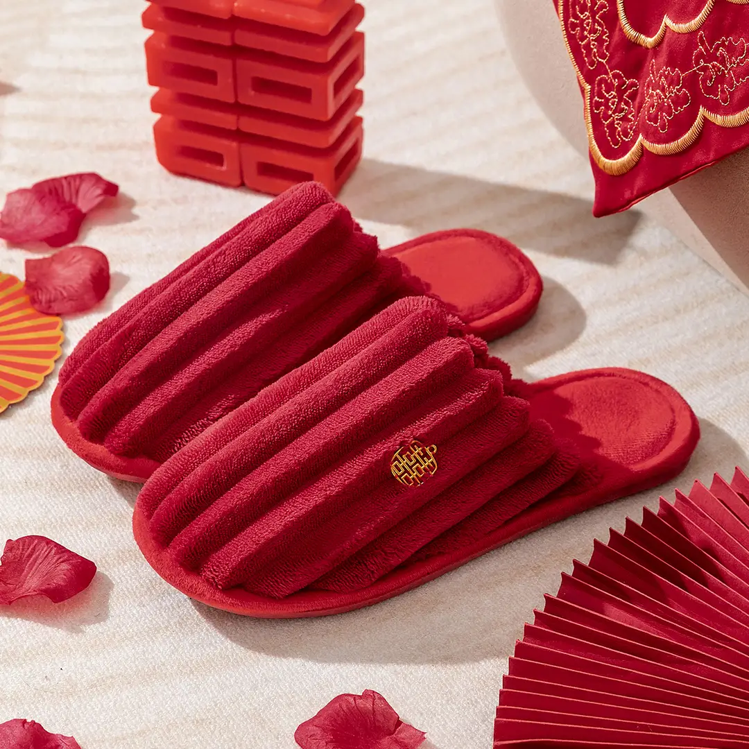 Wedding Cotton Slippers for Women, Autumn and Winter Festive Red 2026 New Model, High-End Light Luxury Bridal Plush Couple Home Slippers for Men - Image 2