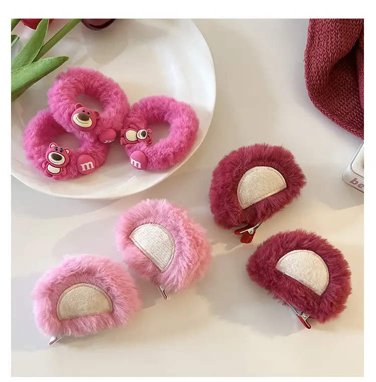 Pink Bear Face Wash Hair Hoop Women's Plush Set — feature 5
