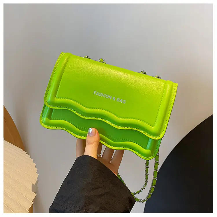 Pink Wave Chain Crossbody Bag for Women 2023 — feature 22