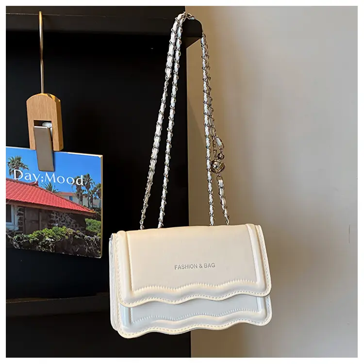 Pink Wave Chain Crossbody Bag for Women 2023 — feature 29