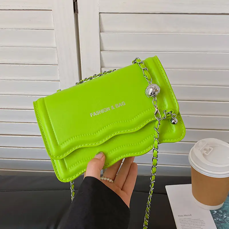 Pink Wave Chain Crossbody Bag for Women 2023