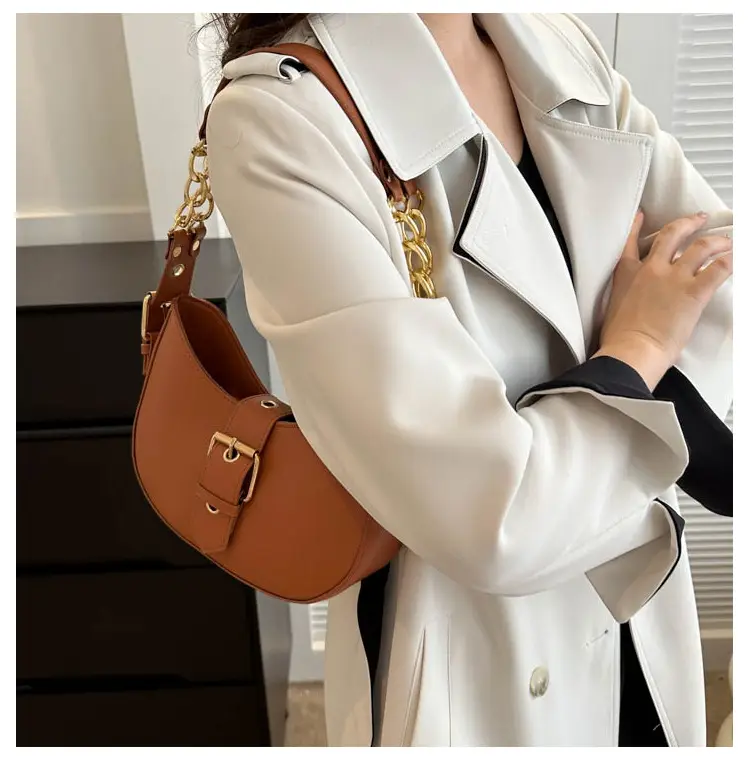 Retro Chain Shoulder Bag Women 2023 Autumn — feature 13