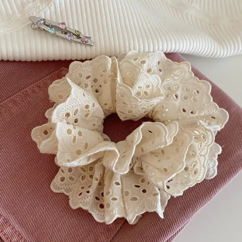 Zhao Silu French Lace Hairband White Large — feature 6
