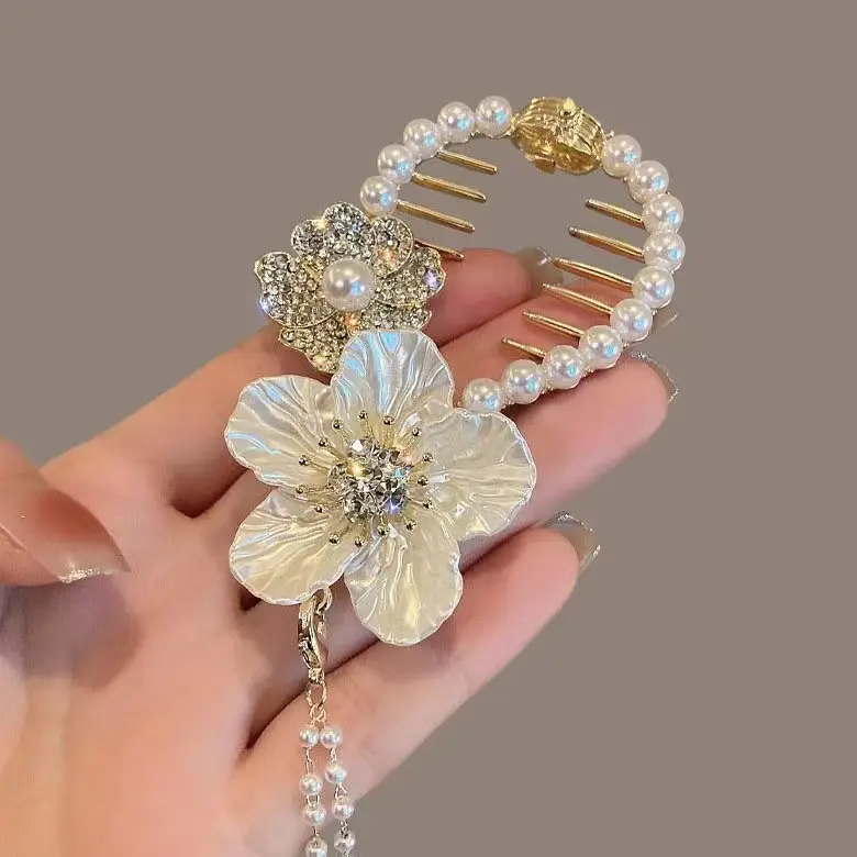 Pearl Flower Hairpin Back Clip for Women — feature 4