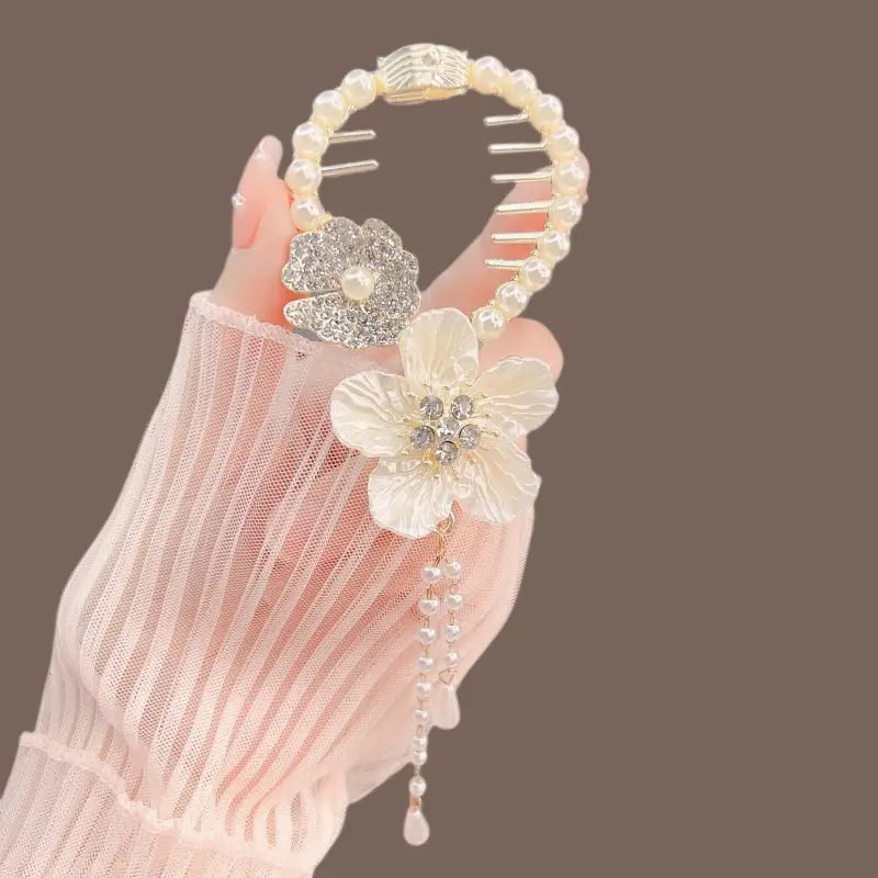 J17 five-petal flower tassel