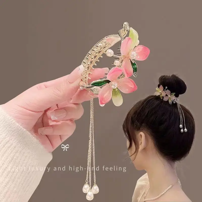J24 peach blossom tassel