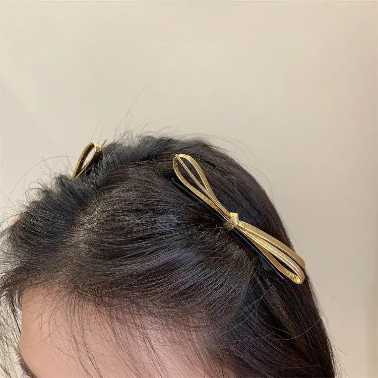 Women's Black Sweet Cool Side Clip Hairpin with Heart Clip — feature 17
