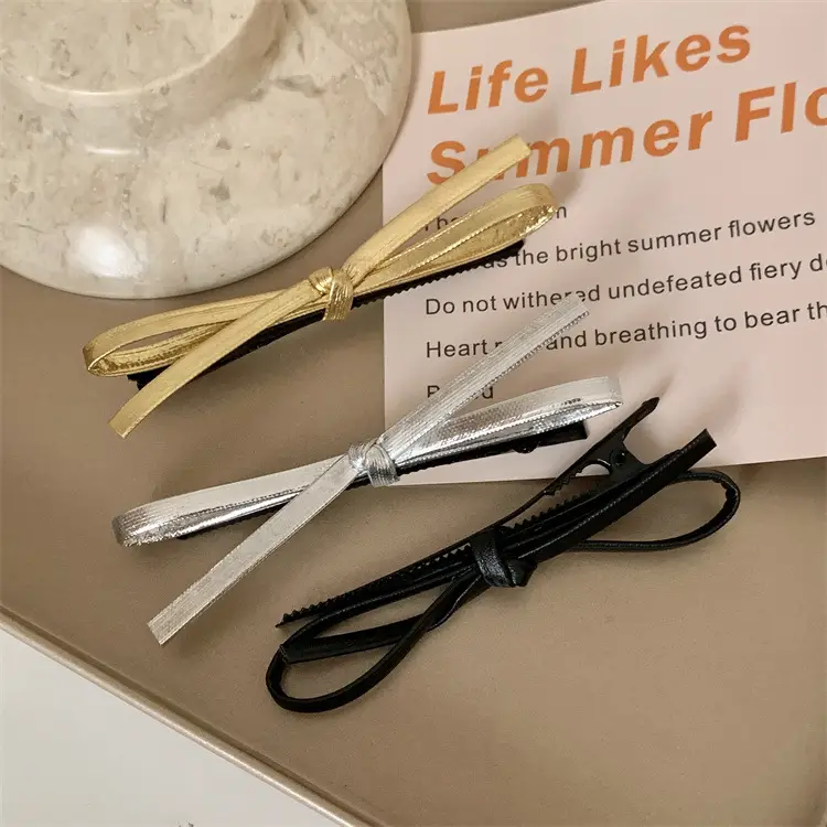 Women's Black Sweet Cool Side Clip Hairpin with Heart Clip — feature 3