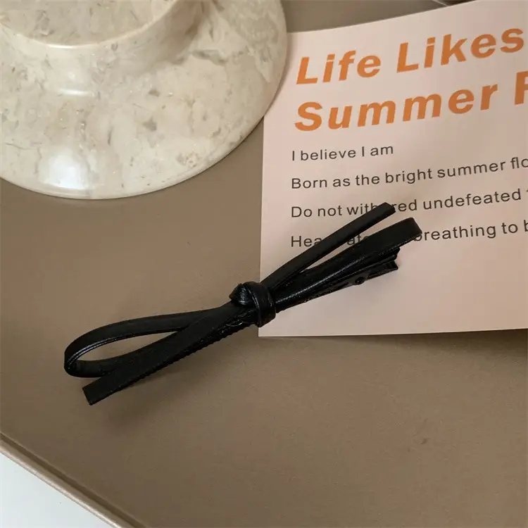 Women's Black Sweet Cool Side Clip Hairpin with Heart Clip — feature 7