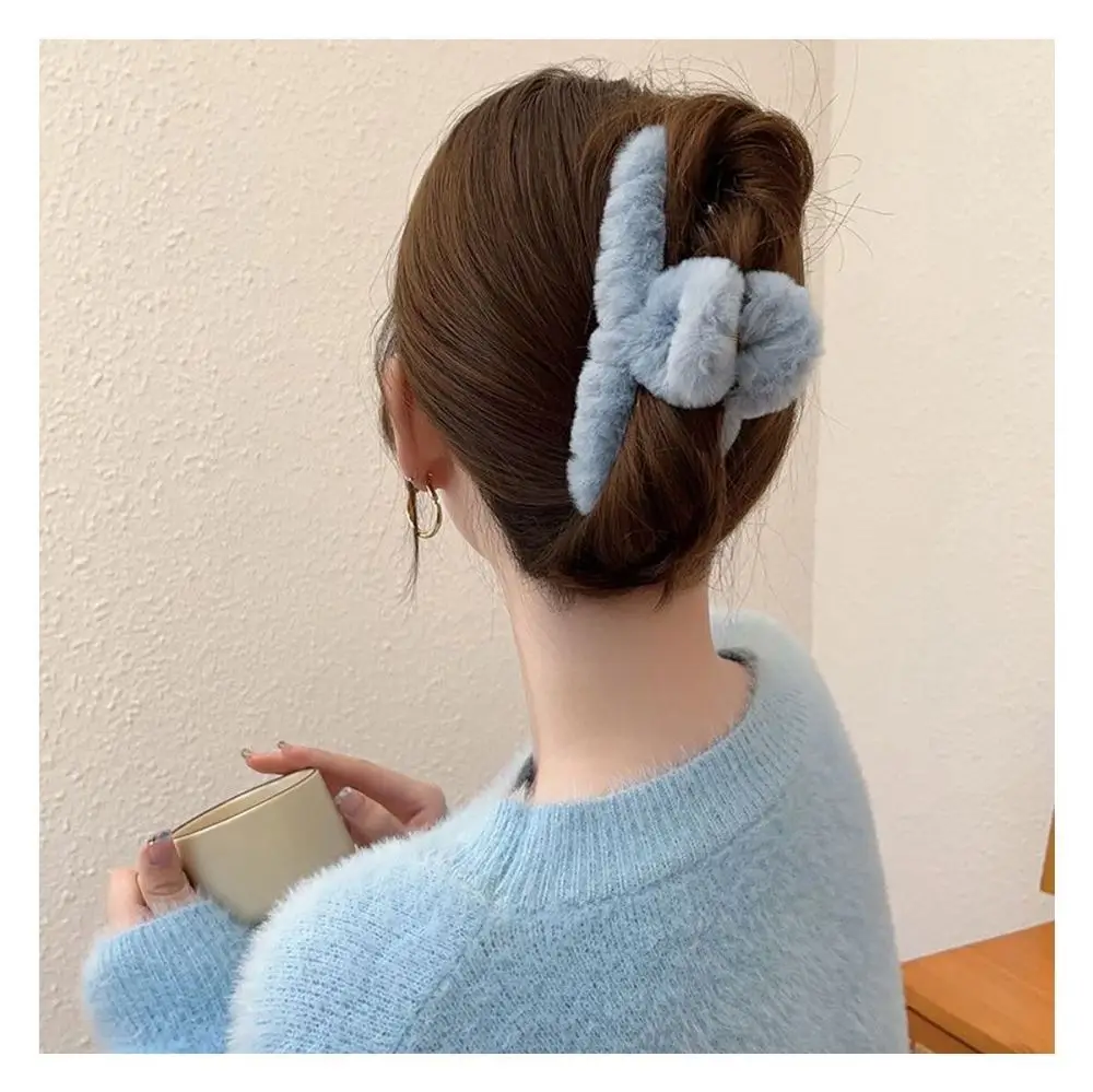 Winter Plush Hairpin for Girls Large Clip — feature 7