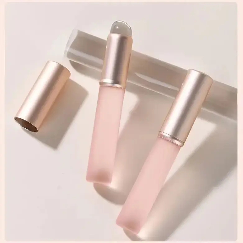 Mini Round Head Lipstick Brush with Lid Portable Makeup Brush - Image 14