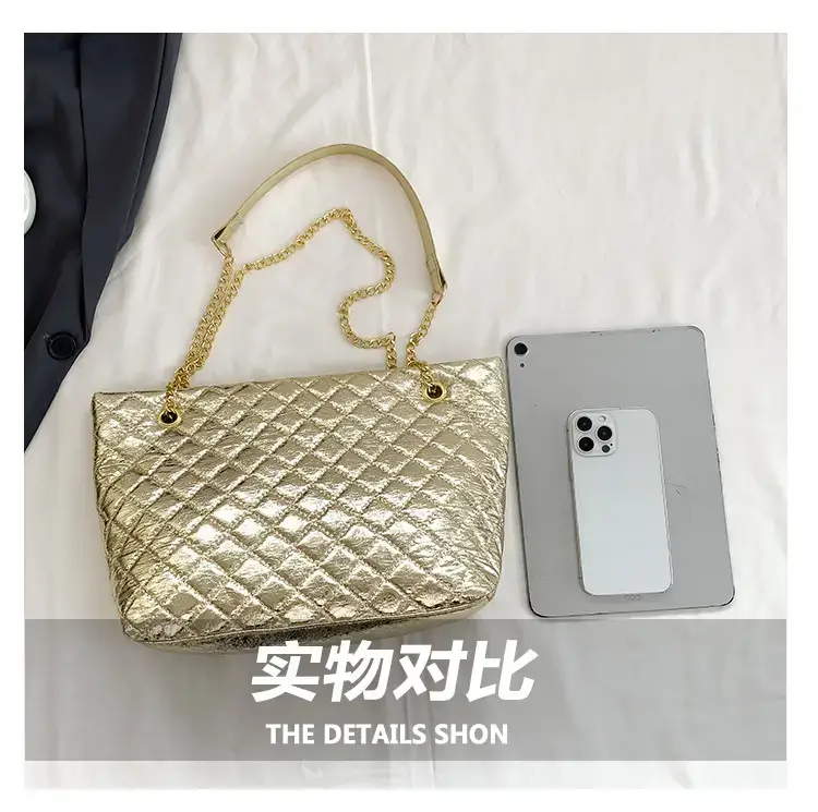 Glossy Rhombus Embroidery Tote Bag Pink 2023 — feature 5
