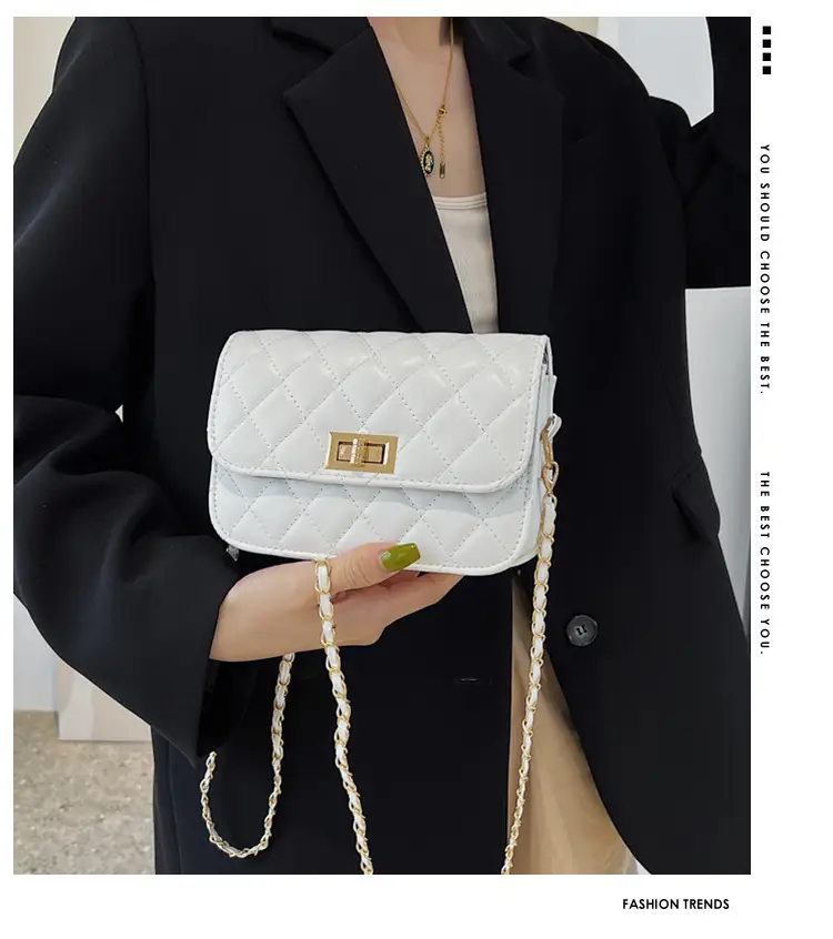 Black Rhombus Chain Shoulder Bag for Women — feature 1