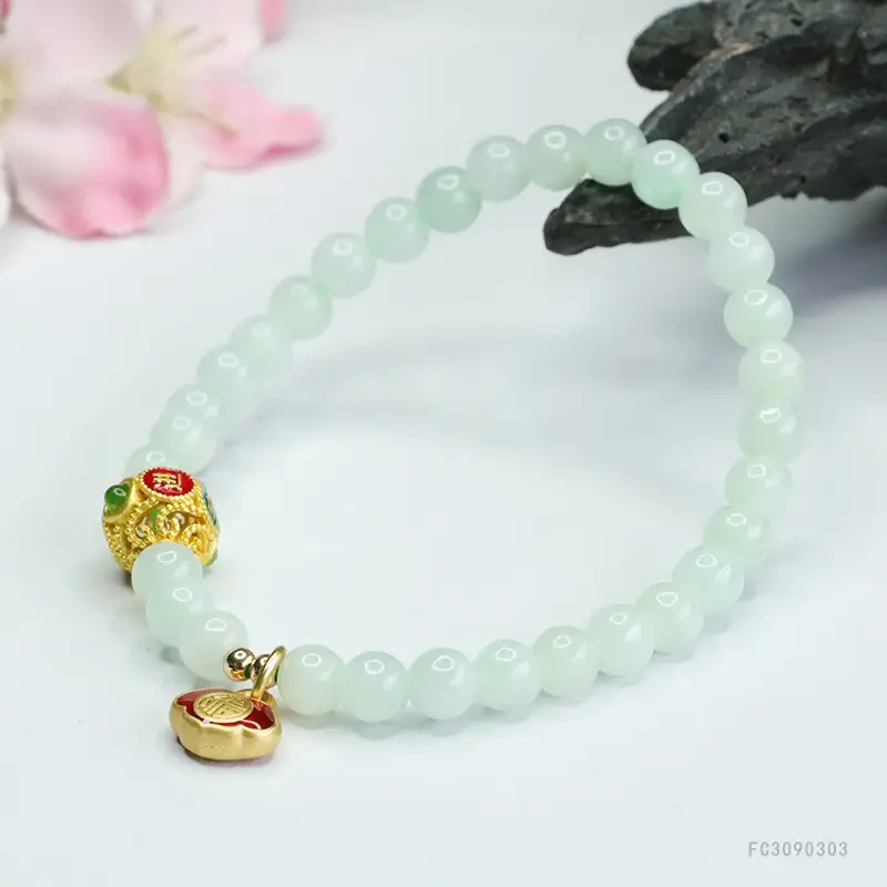 Jadeite Bracelet with Gold Plated Ends — feature 10