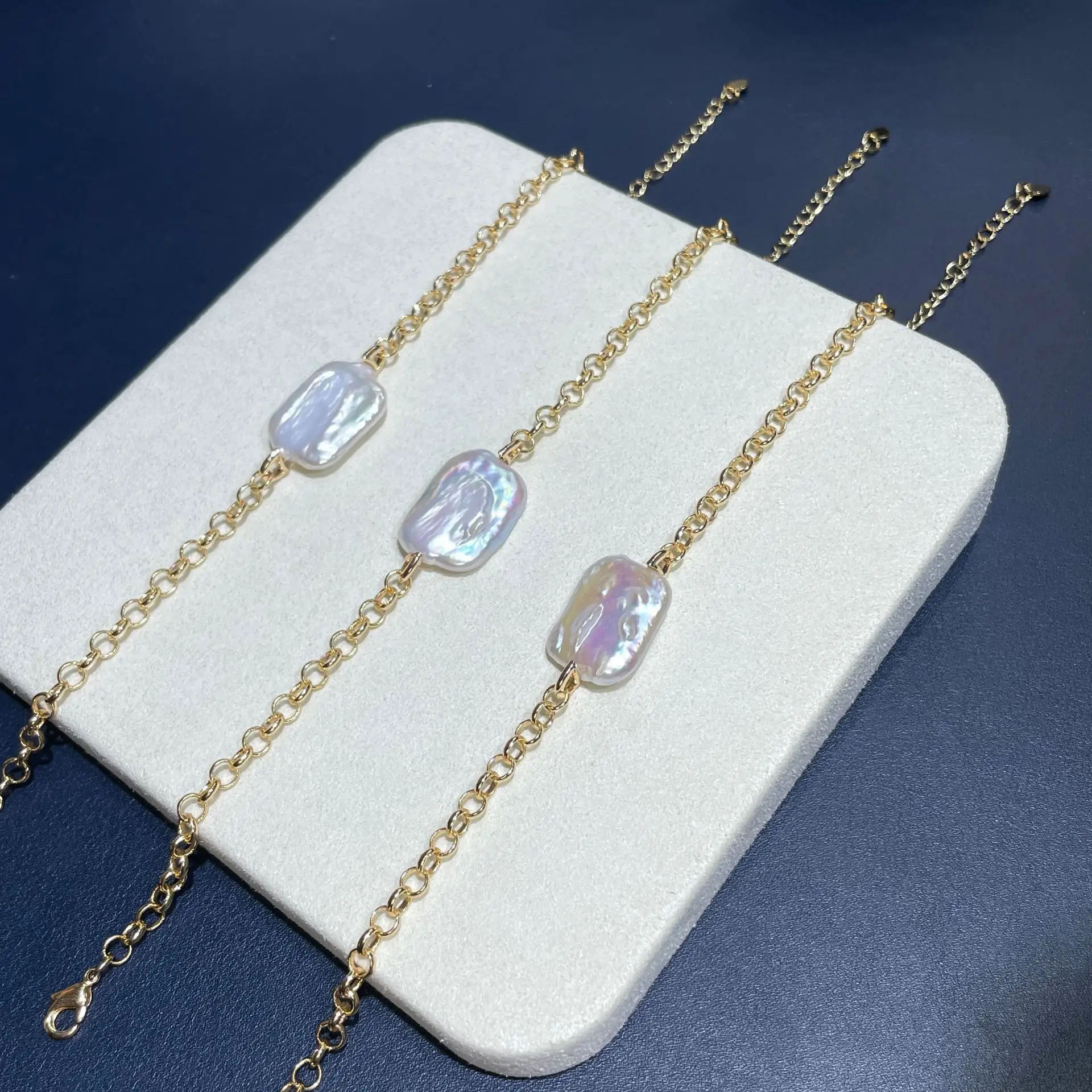 18k Gold Pearl Bracelet Women's Light Luxury Cold Style - Image 3