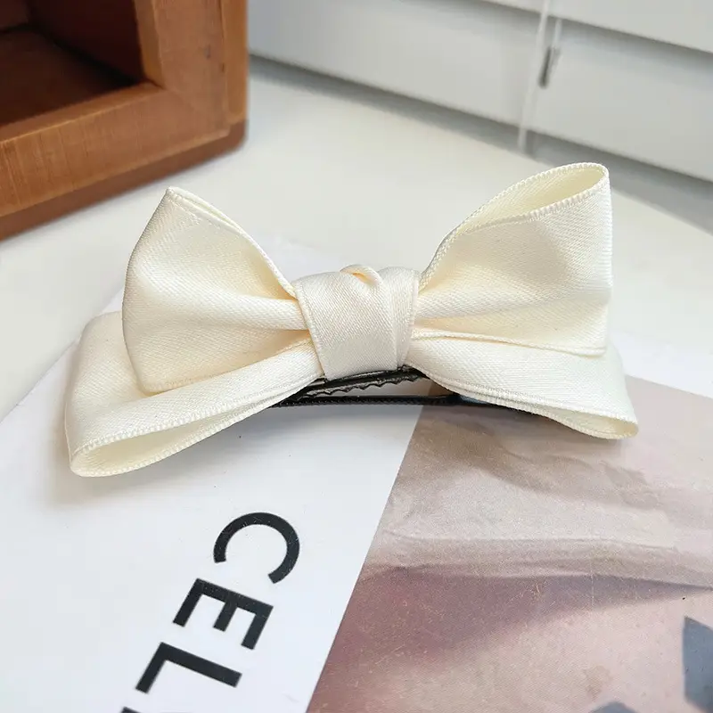 Black 3D Bow Hairpin for Women - Image 4