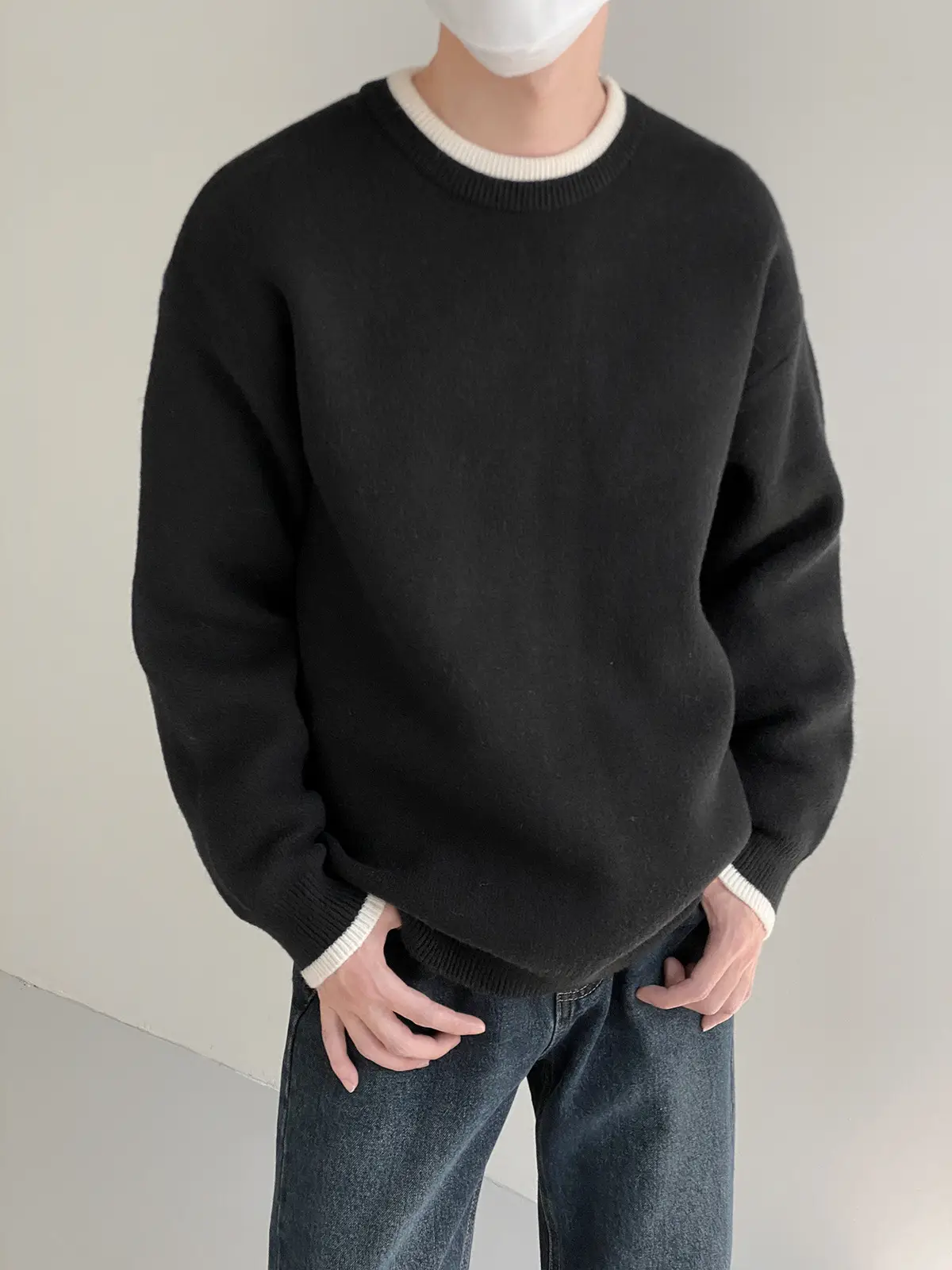 Men Black Knitted Round Neck Sweater for Winter — feature 13