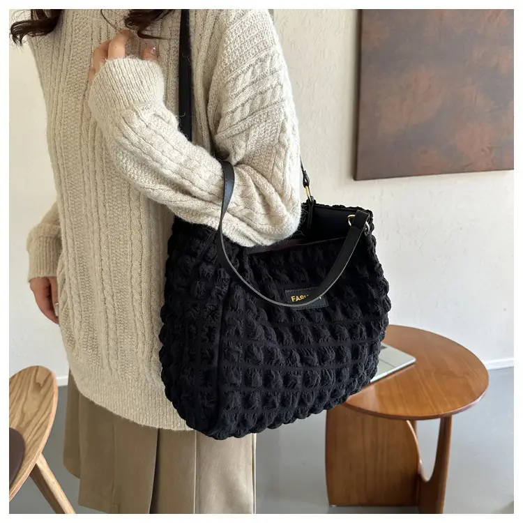 Black Korean Style Pleated Shoulder Bag for Women — feature 10