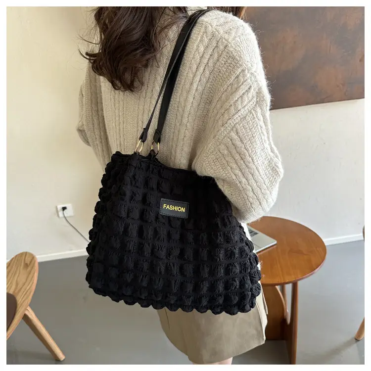 Black Korean Style Pleated Shoulder Bag for Women — feature 11