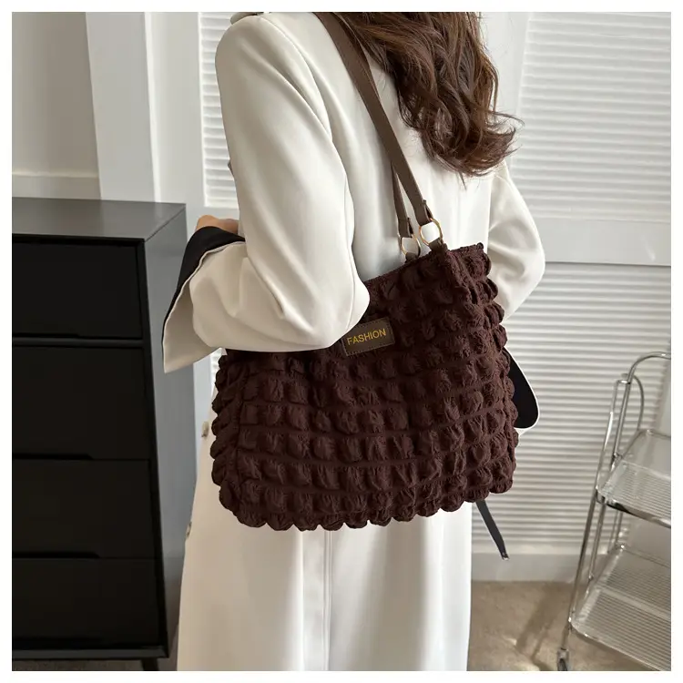 Black Korean Style Pleated Shoulder Bag for Women — feature 18
