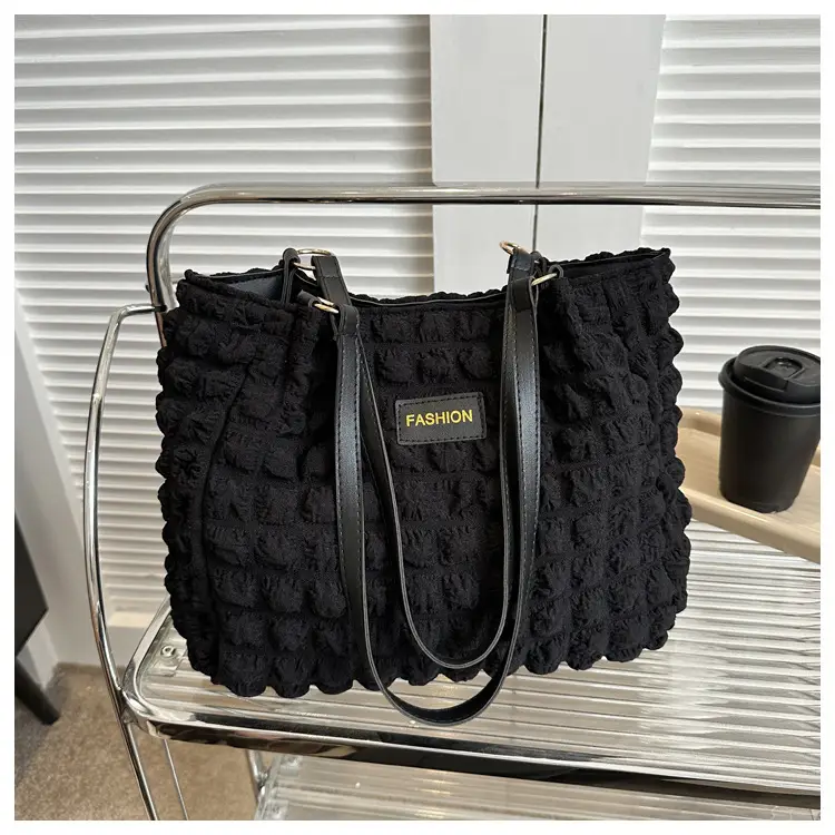 Black Korean Style Pleated Shoulder Bag for Women — feature 31