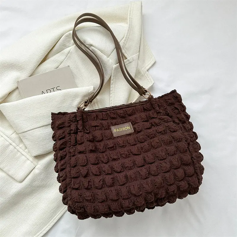 Black Korean Style Pleated Shoulder Bag for Women - Image 4