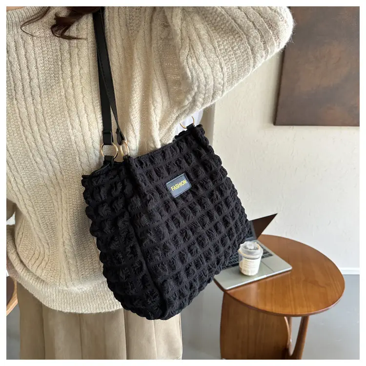 Purple Pleated Shoulder Bag for Women 2023 — feature 10
