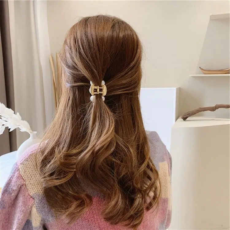 Gold Pearl Hairpin for Women Large Clip — feature 25