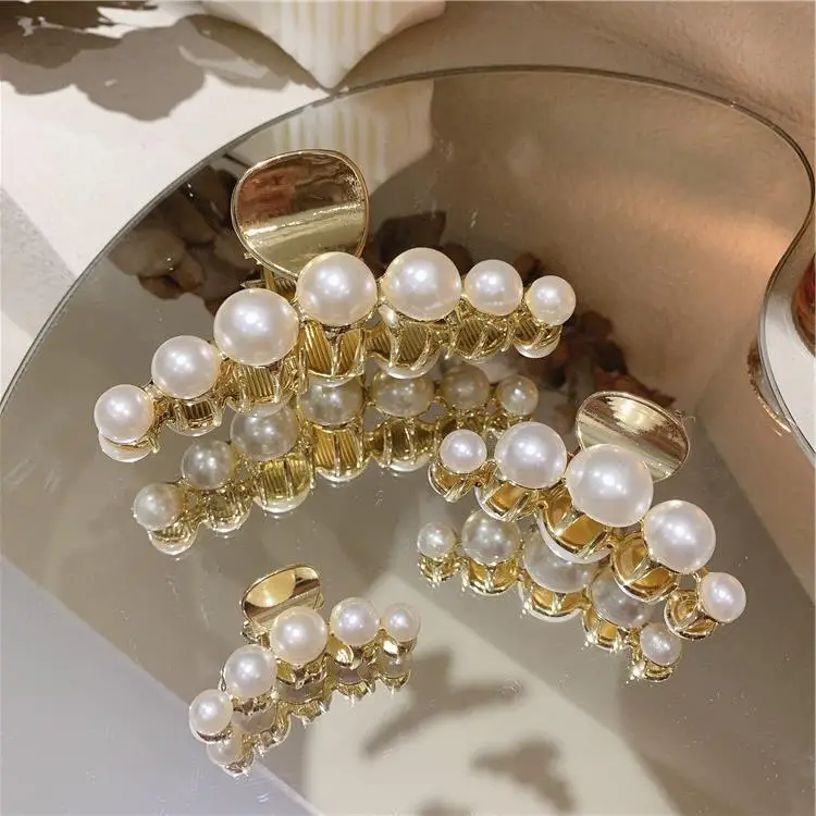 Gold Pearl Hairpin for Women Large Clip — feature 3