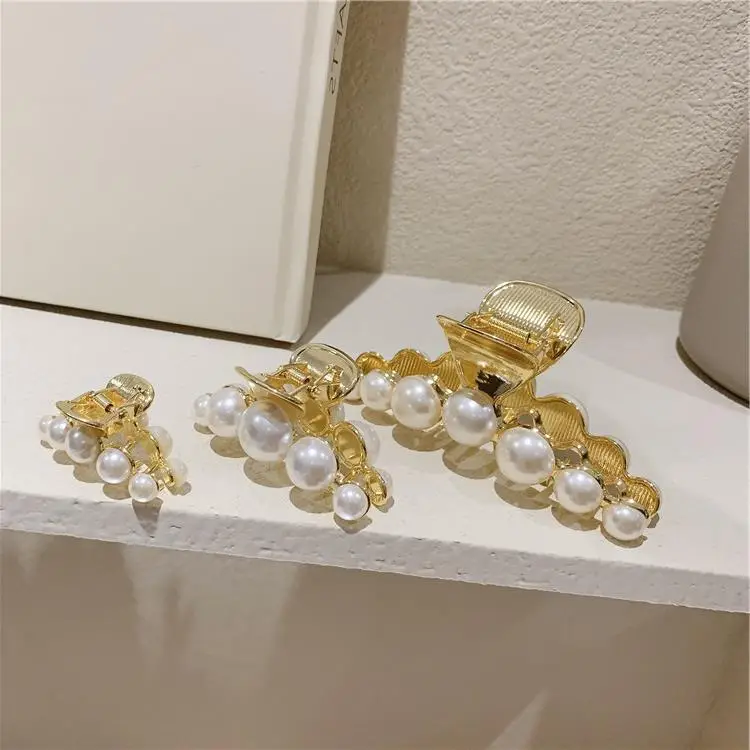 Gold Pearl Hairpin for Women Large Clip — feature 5