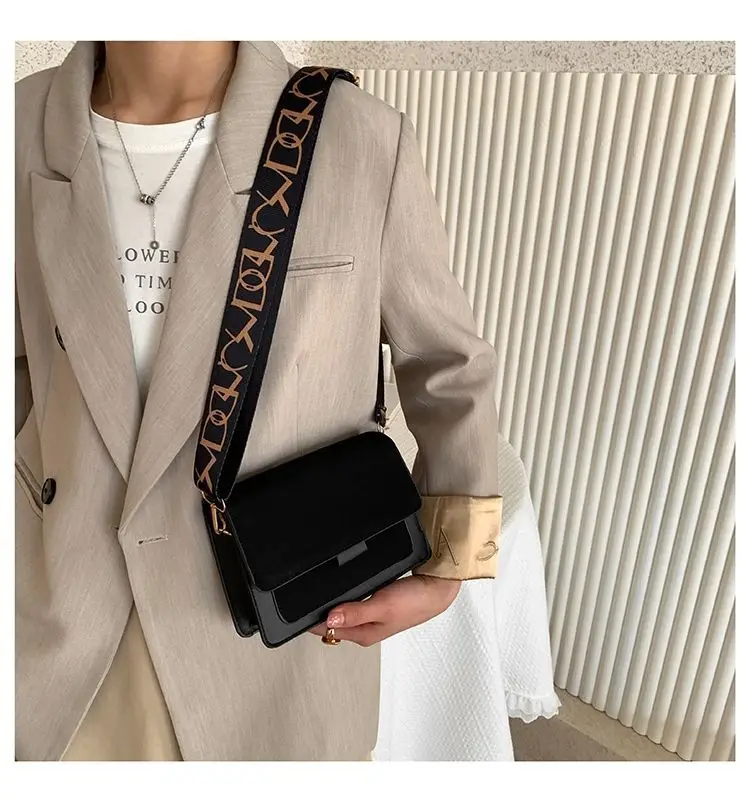 Women Crossbody Bag Brown Leather Retro Wide Strap 2026 — feature 15