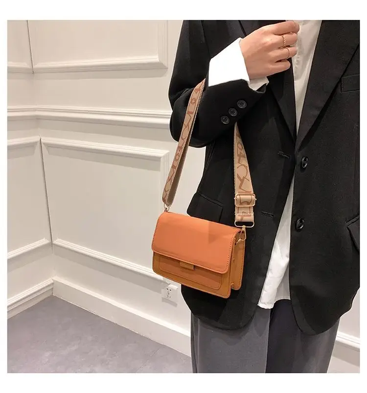 Women Crossbody Bag Brown Leather Retro Wide Strap 2026 — feature 20