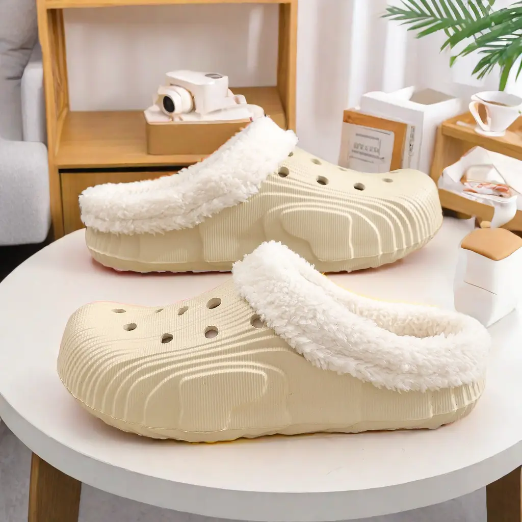New factory wholesale winter men's and women's cotton slippers non-slip trendy thick-soled indoor and outdoor slip-on home shoes - Image 6