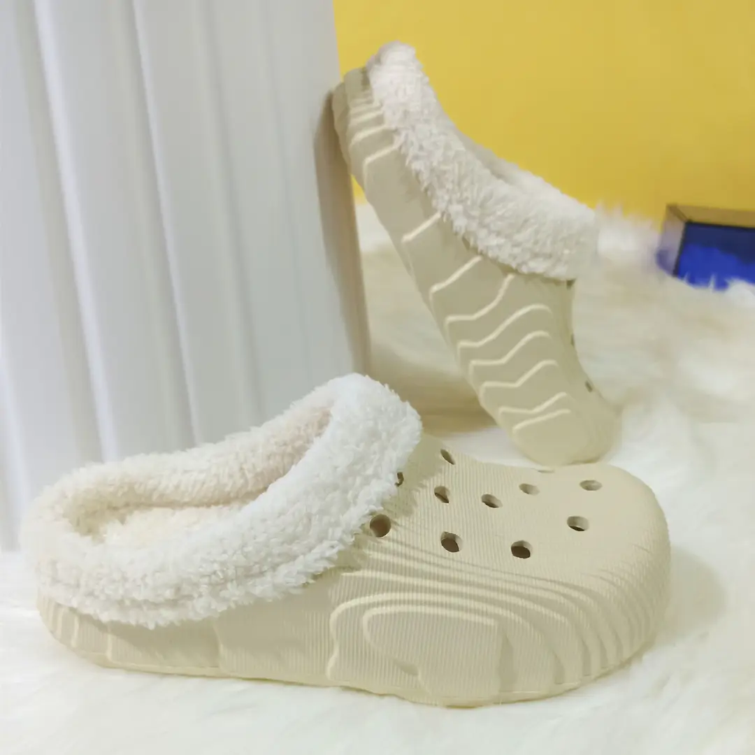 New factory wholesale winter men's and women's cotton slippers non-slip trendy thick-soled indoor and outdoor slip-on home shoes - Image 4