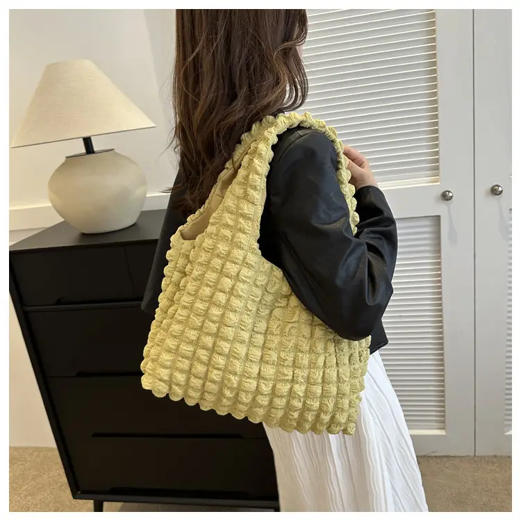 2023 Black Cloud Pleated Shoulder Bag for Women — feature 15