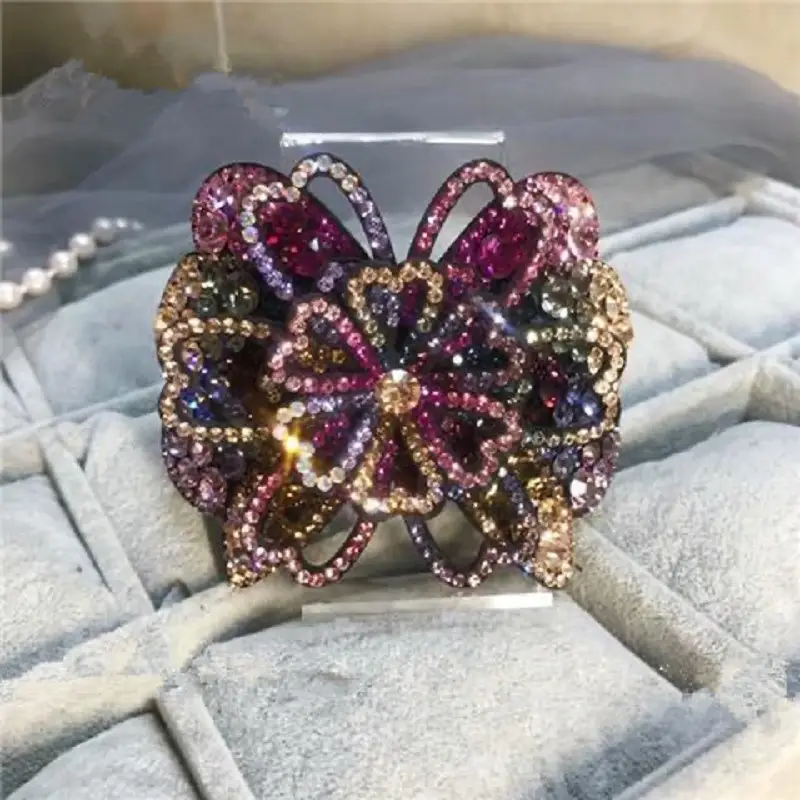 Three-Dimensional Rhinestone Flower Clip for Women - Image 3